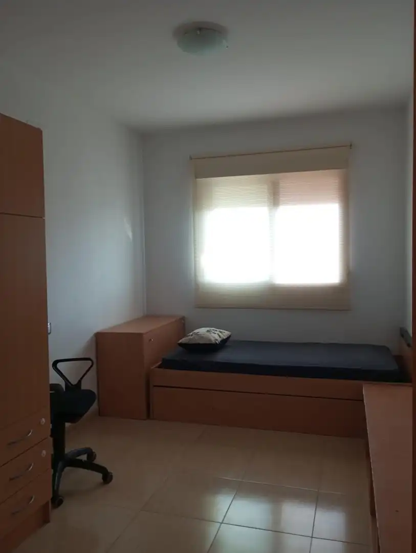 Habitación de Apartamento en venta en Paterna con Aire acondicionado, Jardín privado y Terraza