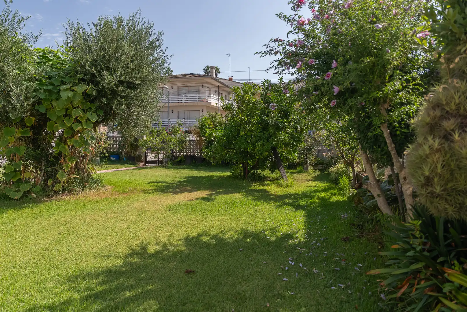Jardín de Casa o chalet en venta en Pineda de Mar con Aire acondicionado, Calefacción y Trastero
