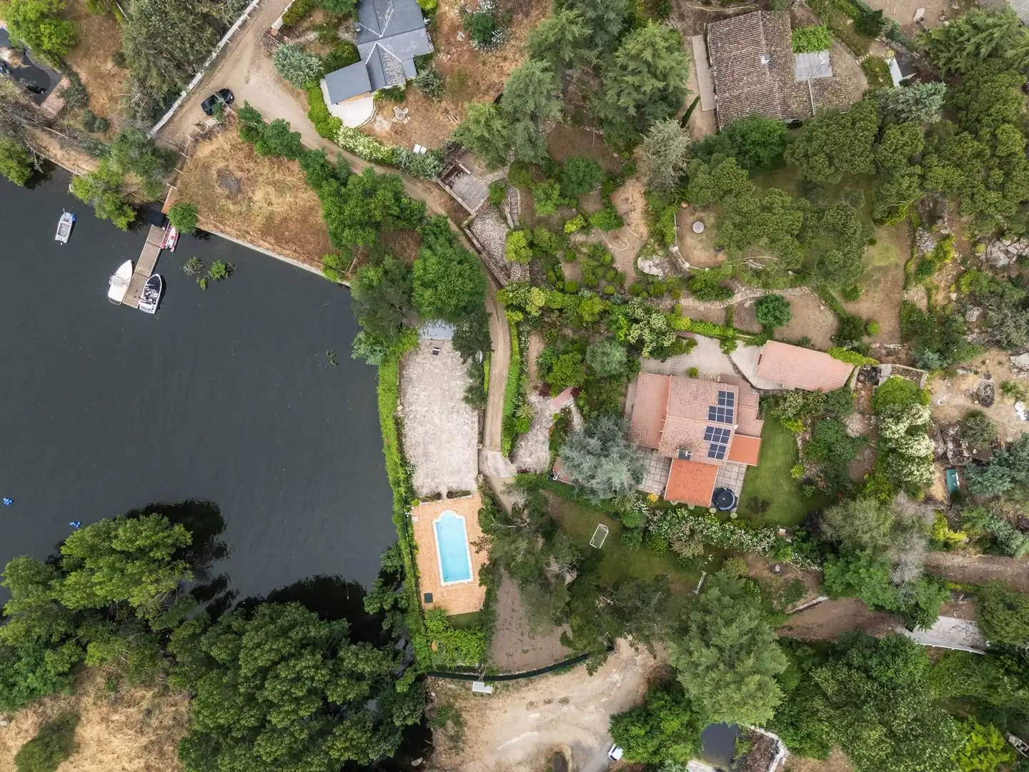 Finca rústica en venta en El Barraco  con Calefacción, Jardín privado y Terraza