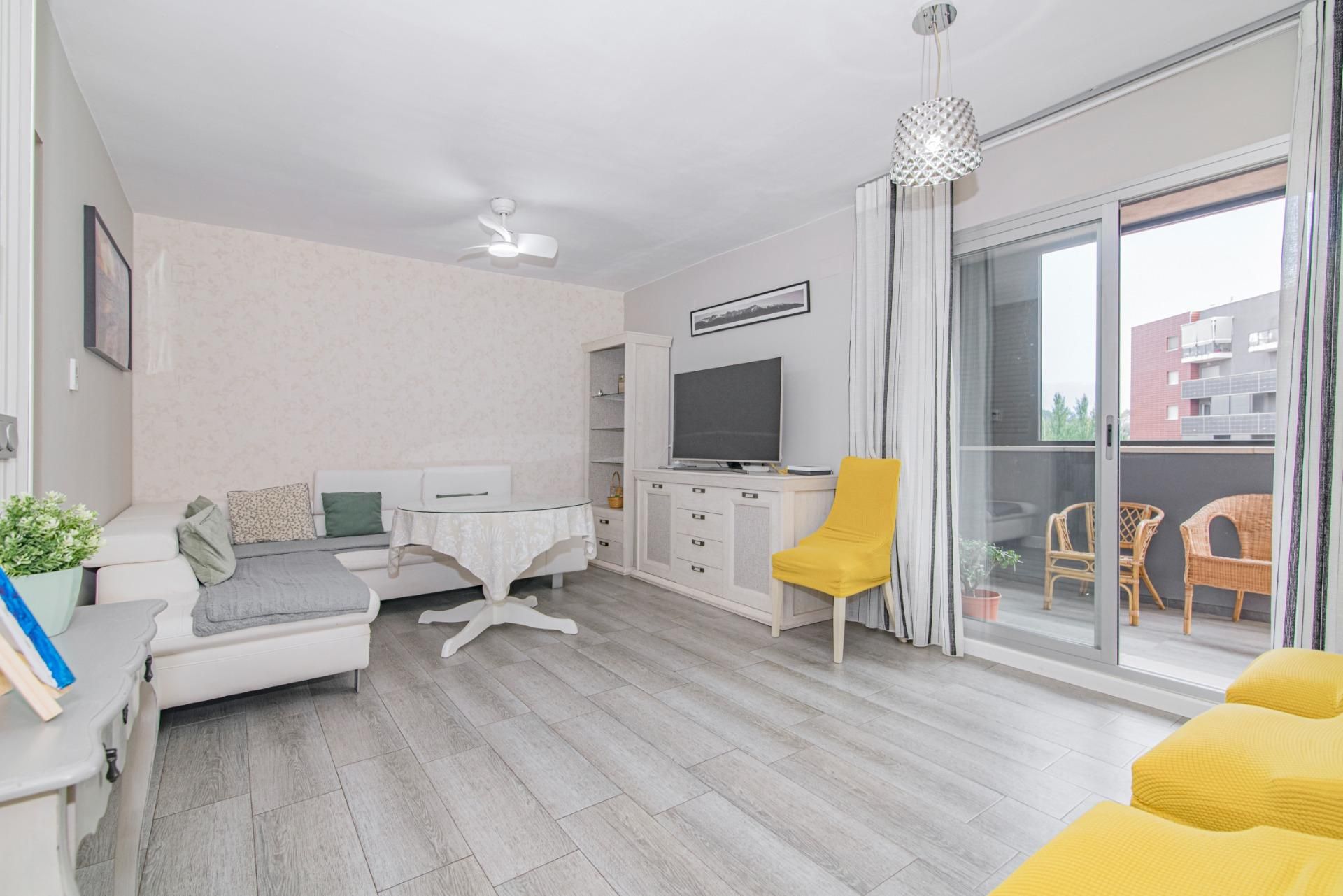 Flat for sale in  CIRCUNVALACION, Carretera de Granada - La Alcazaba