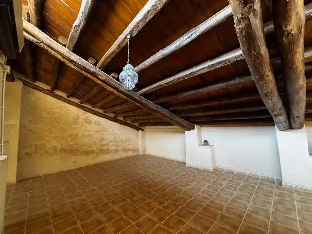 Casa adosada en venta en Valderrobres con Calefacción, Horno y Lavadora