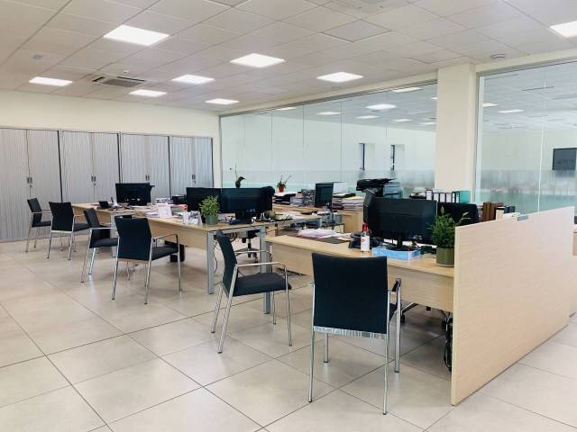 Nave industrial en Alquiler en Tona