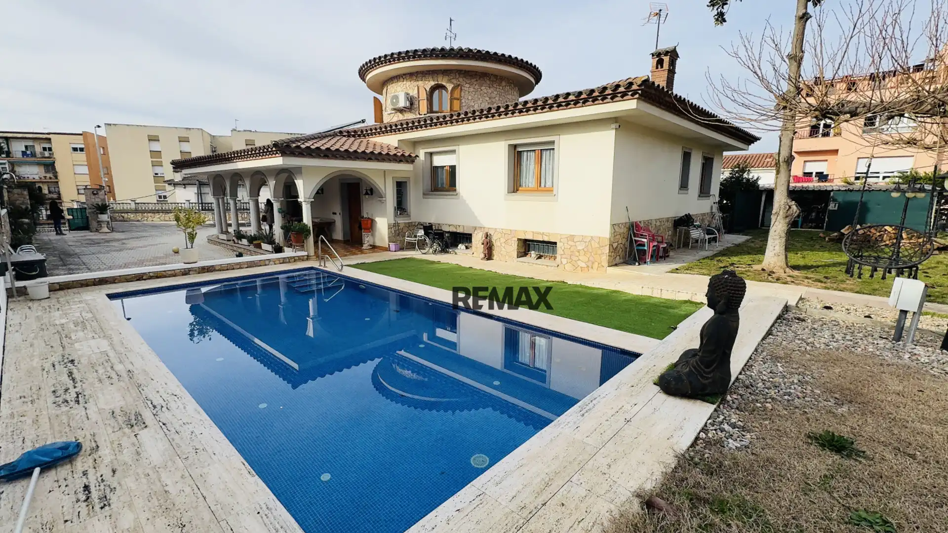 Swimming pool of Houses for sale in Girona Capital  with Air Conditioner, Private garden and Terrace