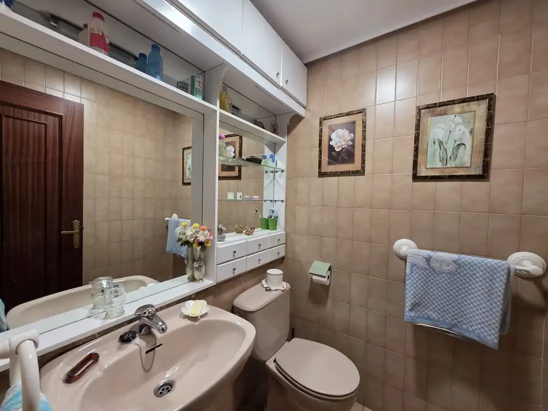 Baño de Piso en venta en Madrid con Aire acondicionado, Calefacción y Terraza