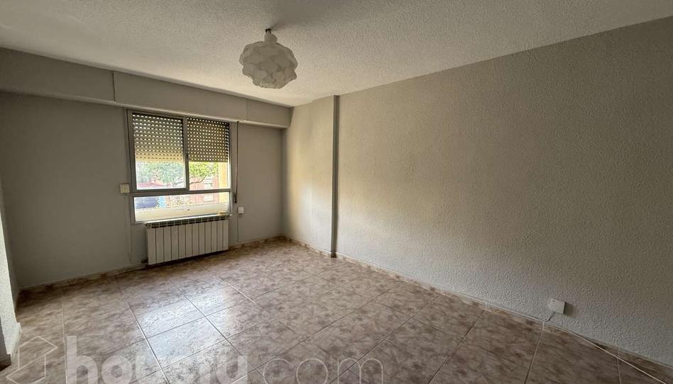 Photo 1 of Flat to rent in Calle de San Maximiliano, ., Ventas, Madrid