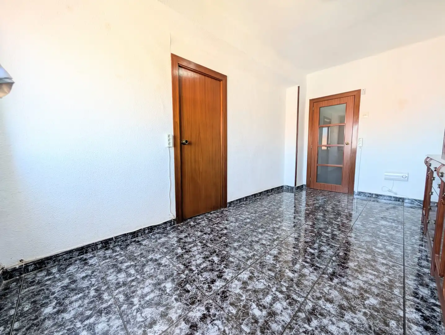 Flat for sale in Cornellà de Llobregat  with Furnished and Alarm