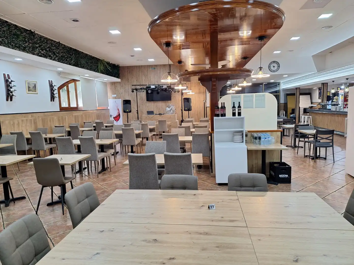 Local comercial en traspaso en Almeda - El Corte Inglés, imagen 4
