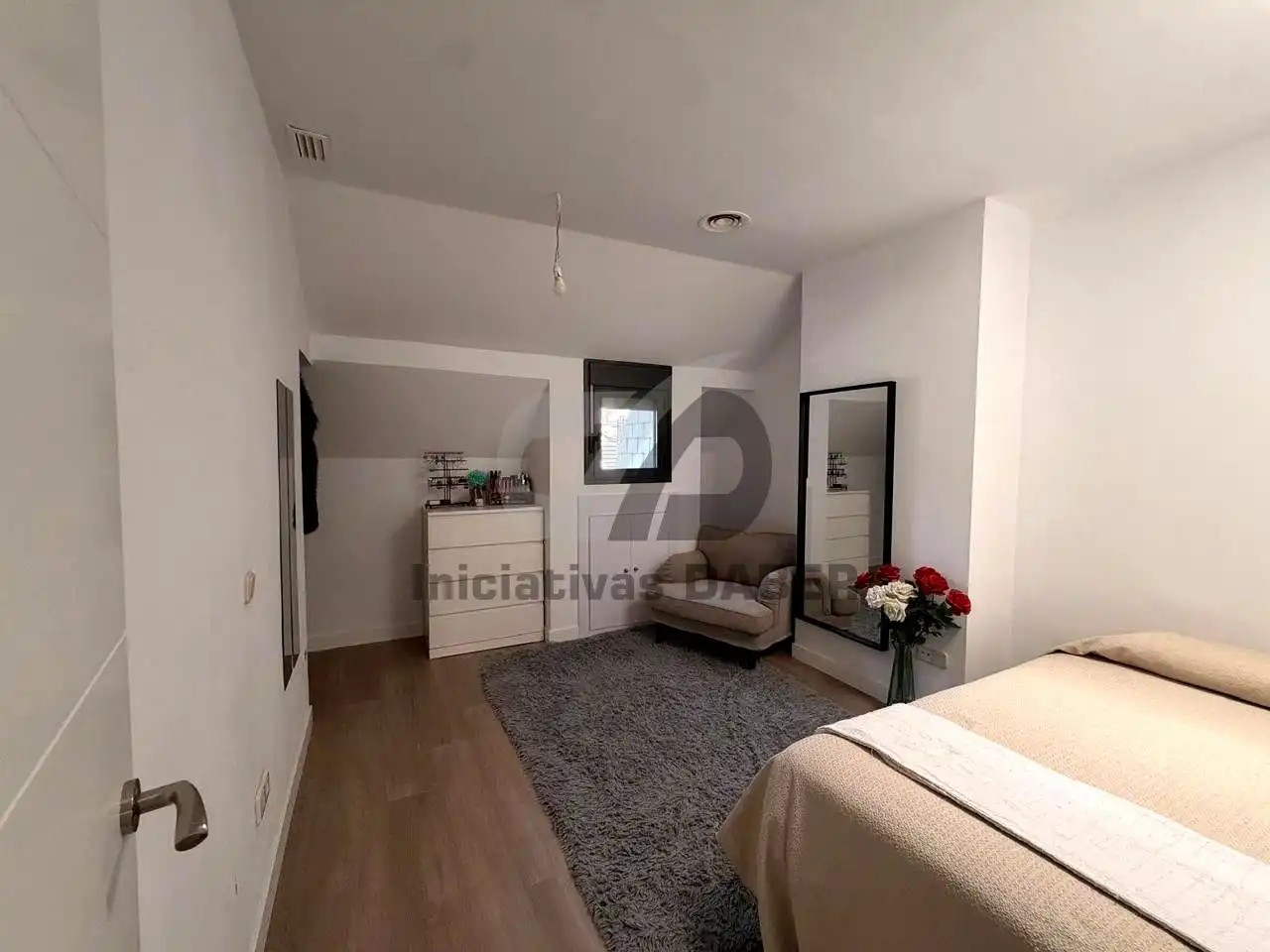 Habitación de Dúplex en venta en El Viso de San Juan