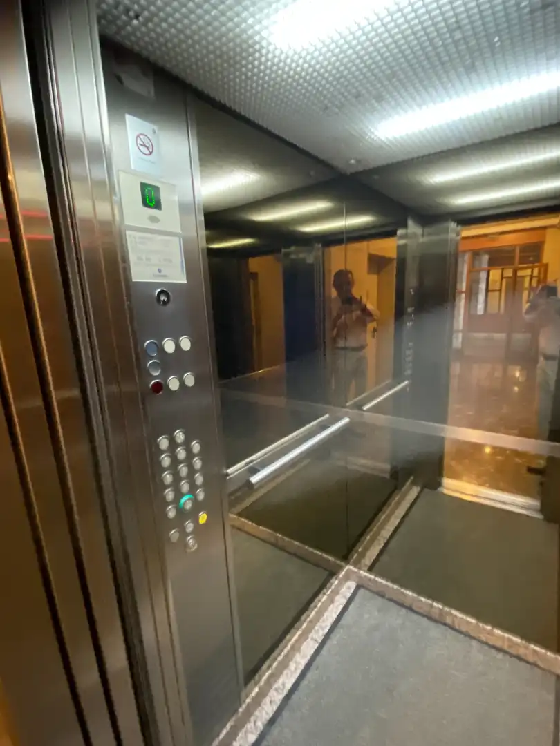 Piso con ascensor en venta en Calle del Monasterio de Urdax, imagen 10