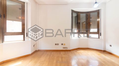 Foto 4 de Piso en venta en Calle de Nicolás Sánchez, Pradolongo, Madrid Capital