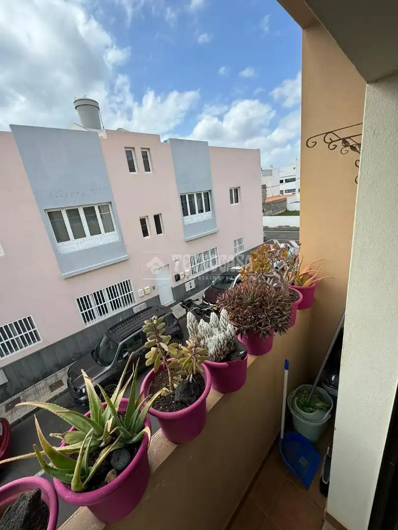 Terraza de Ático en venta en Arrecife con Amueblado y Balcón