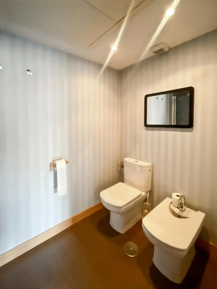 Baño de Piso en venta en Madrid con Aire acondicionado, Calefacción y Piscina comunitaria