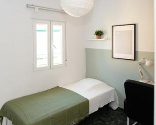 Bedroom of Apartment to share in  Granada Capital