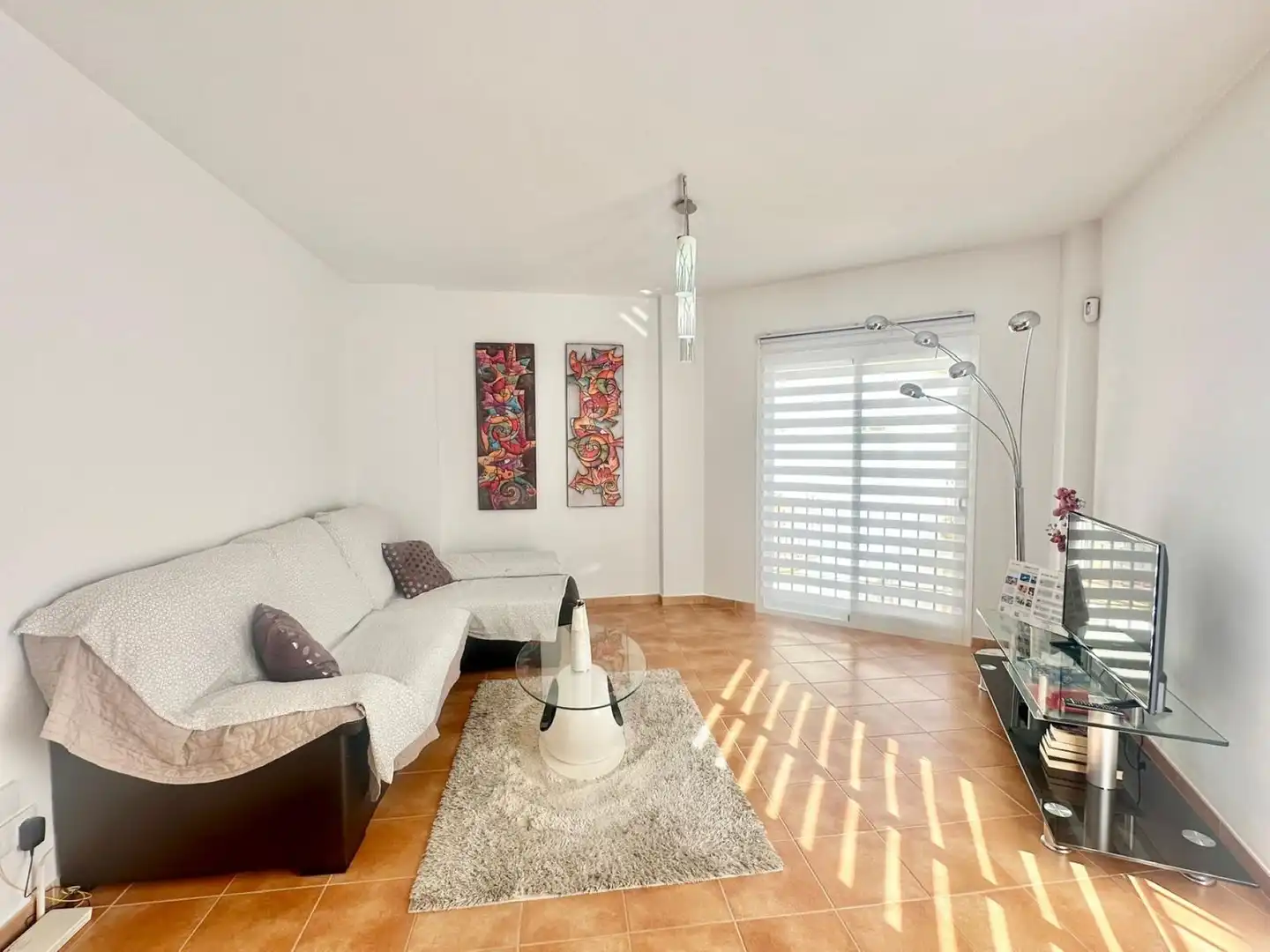 Sala d'estar de Dúplex en venda en Marbella amb Aire condicionat i Moblat