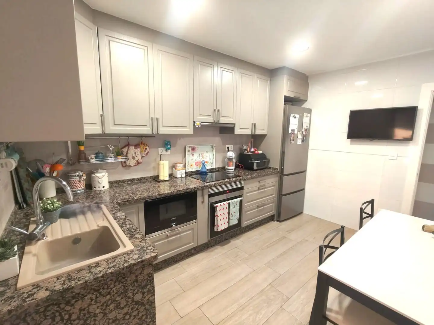 Cuina de Apartament en venda en Elche / Elx amb Moblat