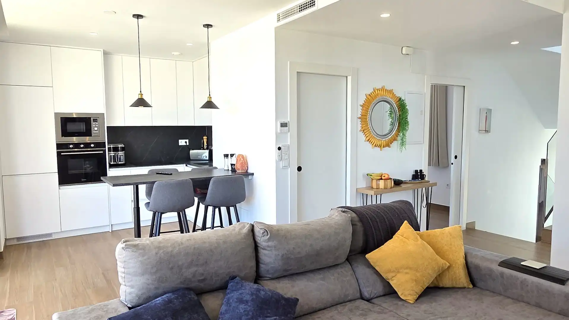 Sala de estar de Casa adosada en venta en Cartagena con Aire acondicionado, Calefacción y Jardín privado