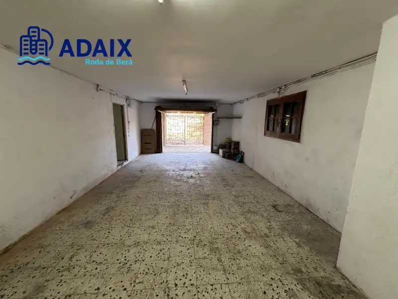 Vista exterior de Casa o chalet en venta en Roda de Berà con Terraza, Trastero y Piscina