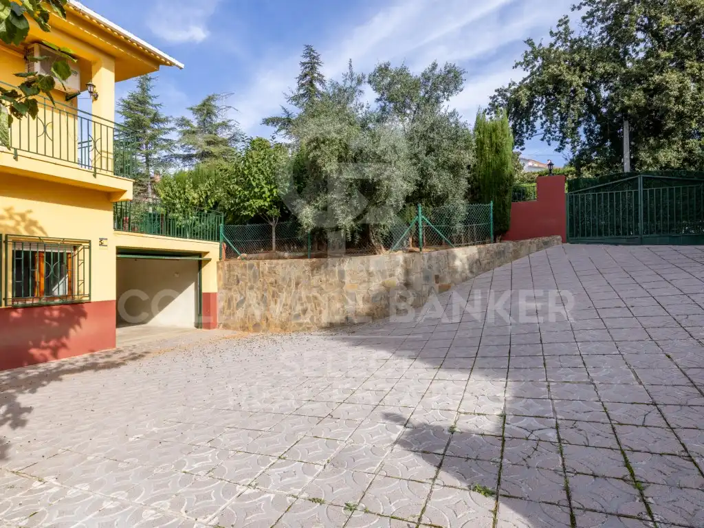 Aparcament de Casa o xalet en venda en Castellar del Vallès
