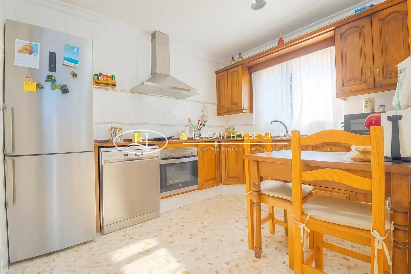 Cocina de Casa o chalet en venta en Chiclana de la Frontera con Aire acondicionado, Jardín privado y Terraza