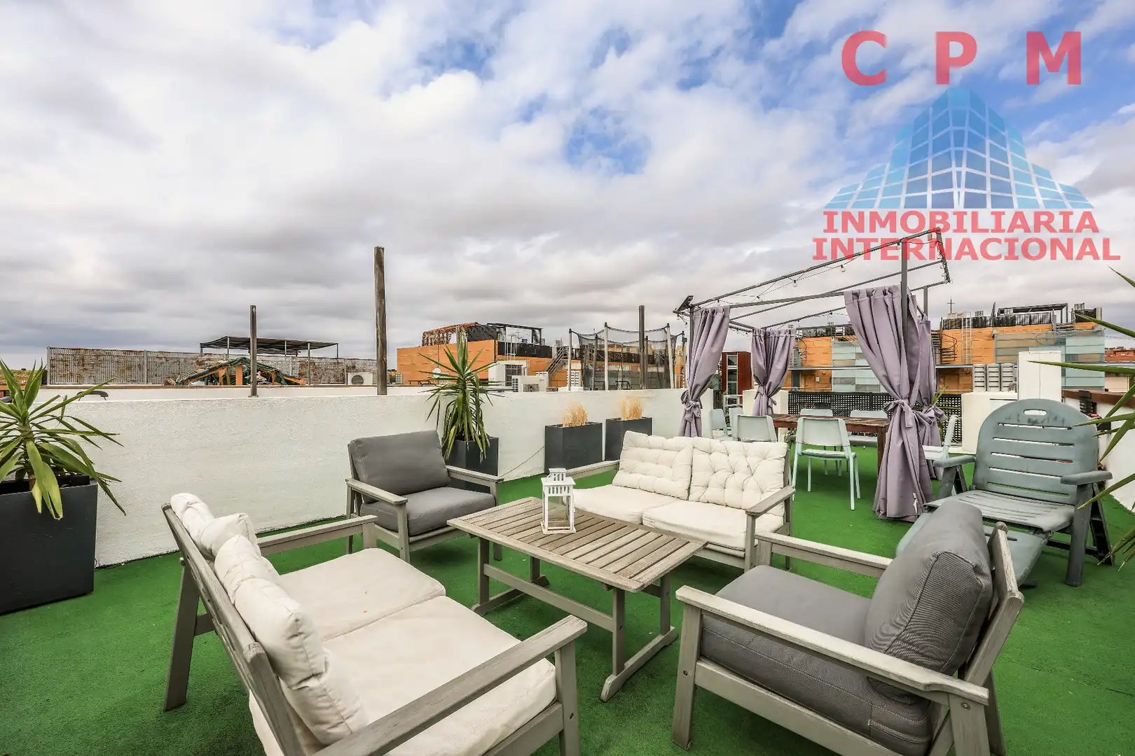 Terraza de Ático de alquiler en Ensanche