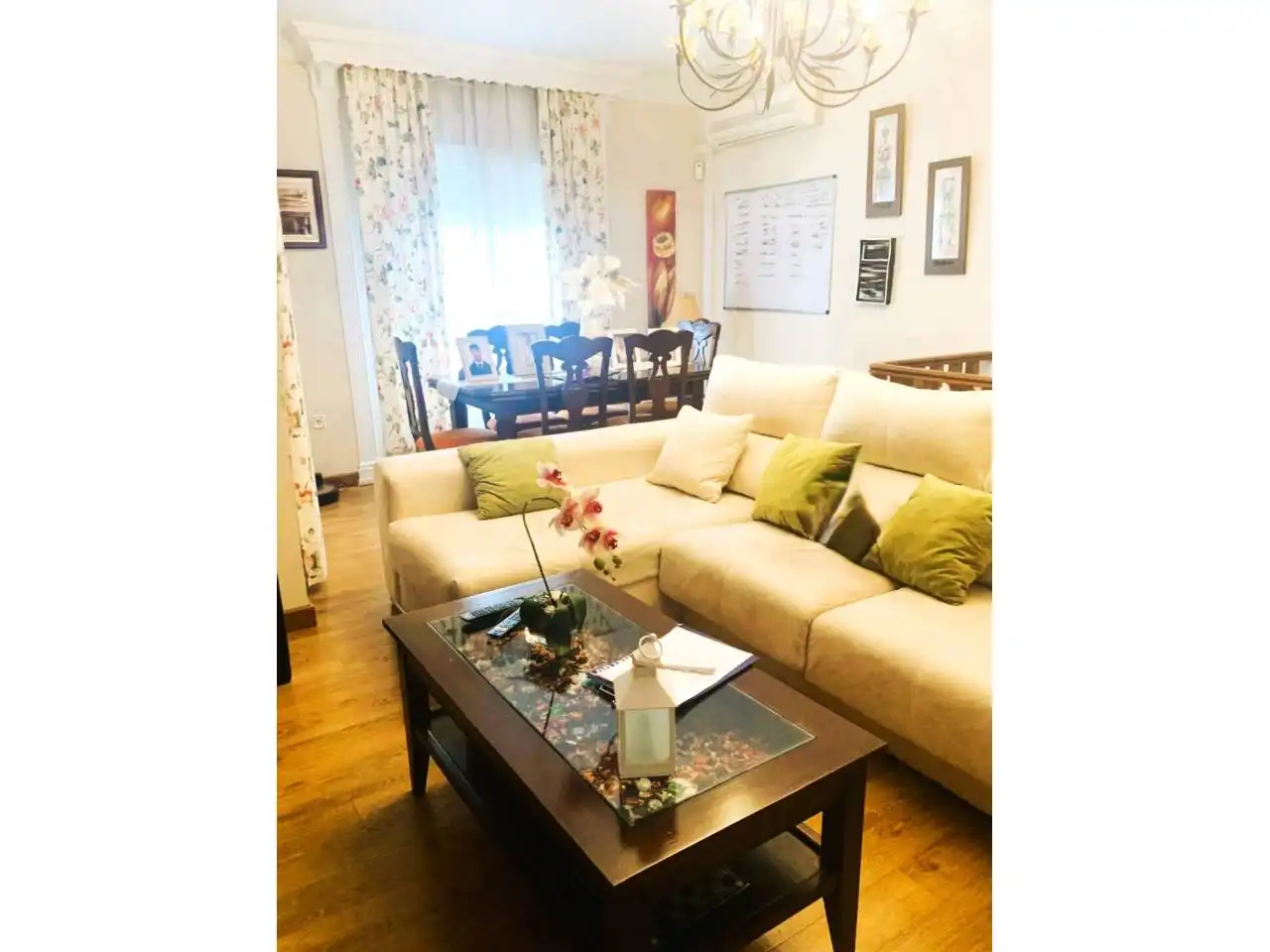 Sala de estar de Casa o chalet en venta en Casabermeja con Aire acondicionado, Jardín privado y Terraza