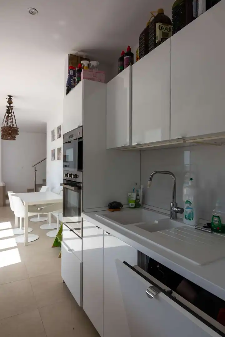 Cuina de Casa o xalet de lloguer en Salobreña amb Terrassa, Piscina i Moblat