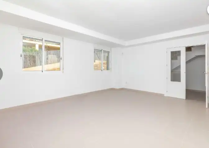 Houses for sale in Godelleta  with Private garden and Terrace