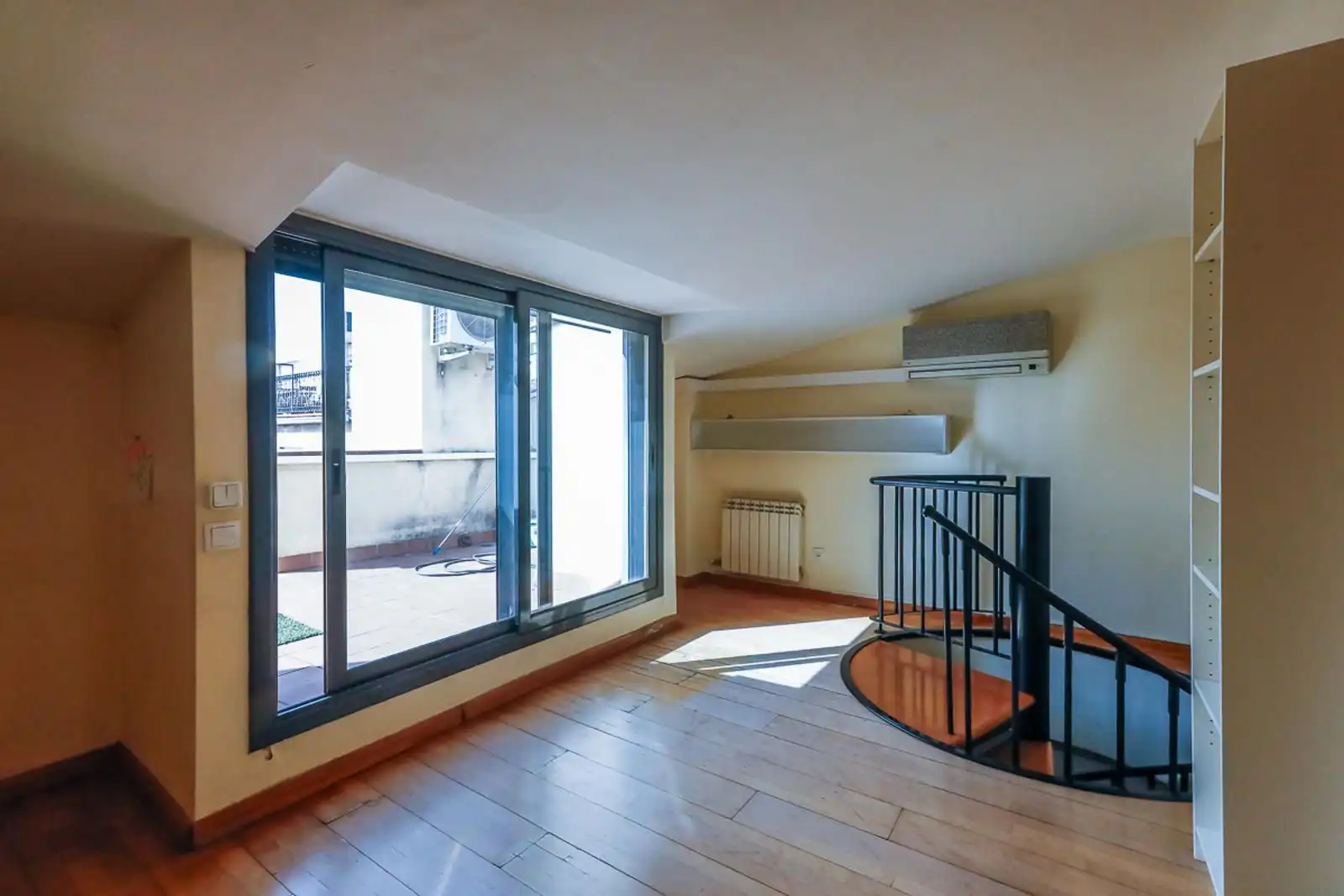 Terrasse von Maisonette zum Verkauf in Sabadell mit Klimaanlage, Heizung und Parkett
