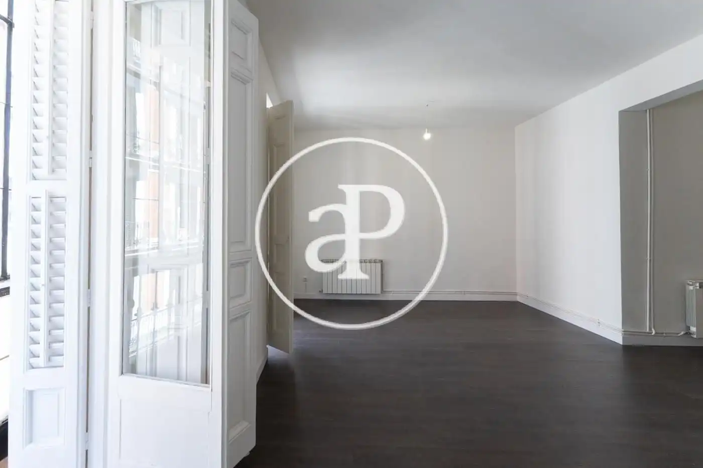Bedroom of Flat for rent in Madrid  with Air Conditioner, Heating and Balcony