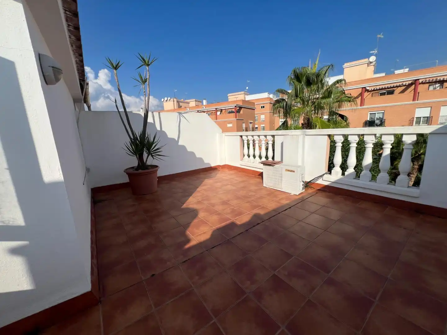 Terrassa de Casa adosada en venda en Sagunto / Sagunt amb Aire condicionat, Calefacció i Terrassa