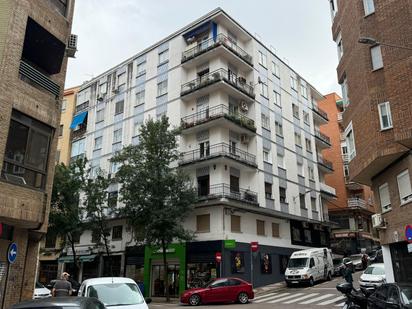 Vista exterior de Pis en venda en Cáceres Capital amb Terrassa