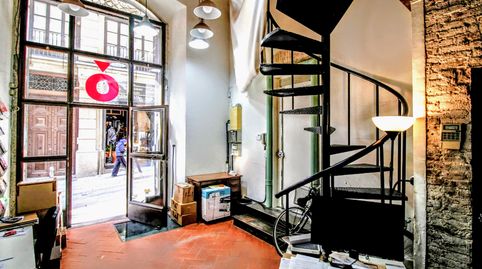 LOCAL CON VIVIENDA EN GOTICO