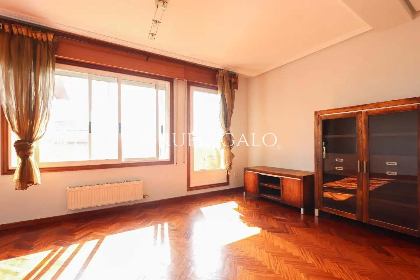 Habitación de Dúplex de alquiler en Vigo  con Calefacción, Parquet y Terraza