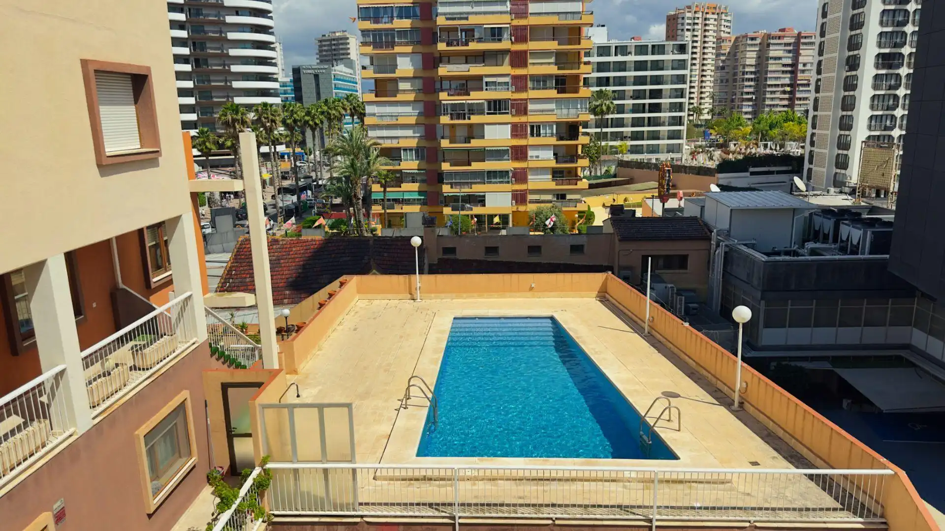 Piscina de Dúplex en venda en Benidorm amb Aire condicionat, Calefacció i Moblat