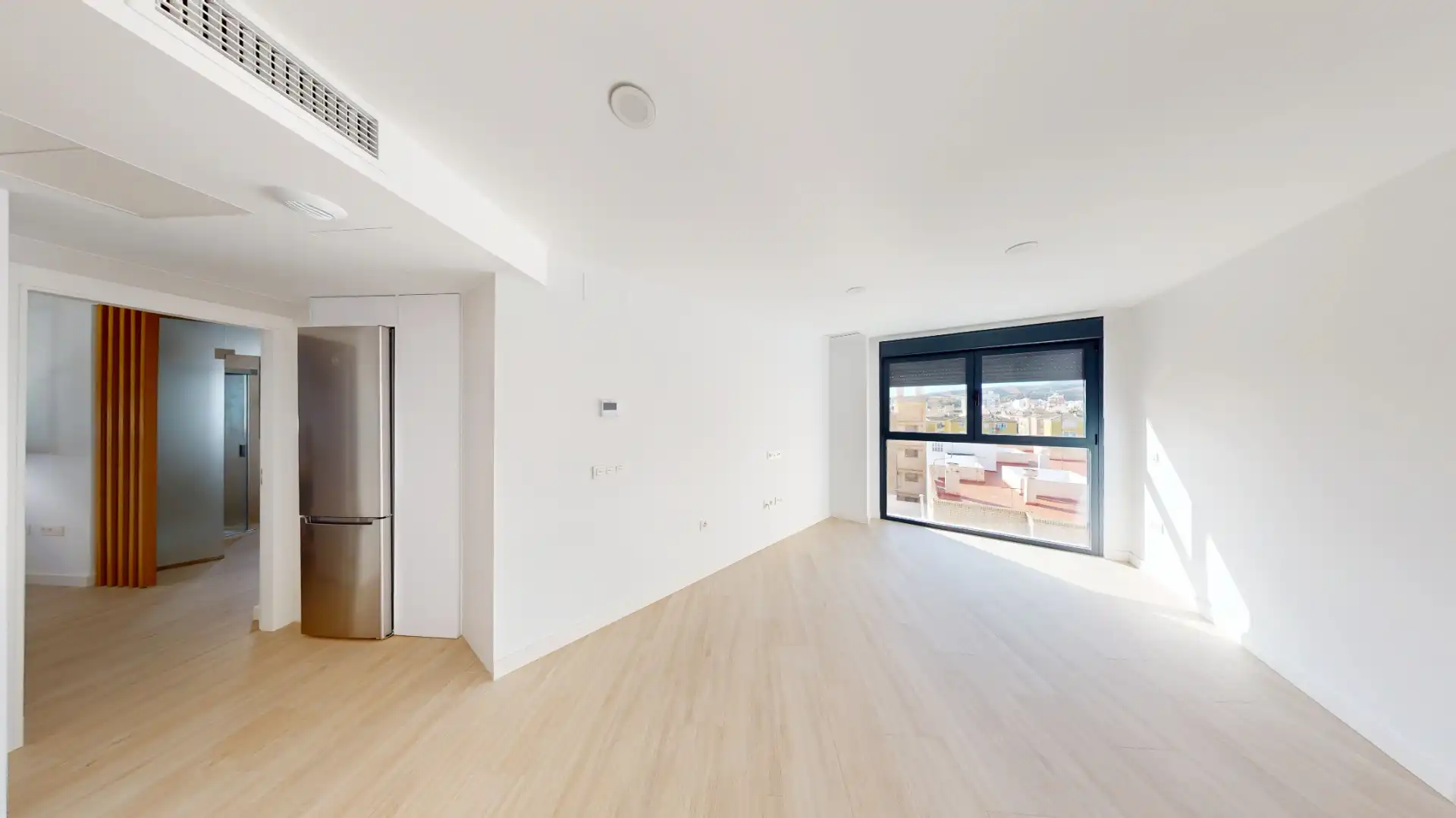 Sala d'estar de Pis en venda en Almería amb Aire condicionat, Calefacció i Parquet