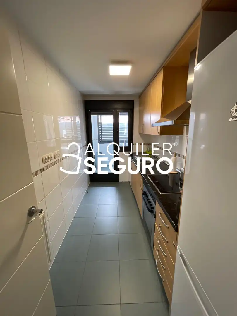 Cocina de Piso de alquiler en Madrid con Aire acondicionado y Calefacción