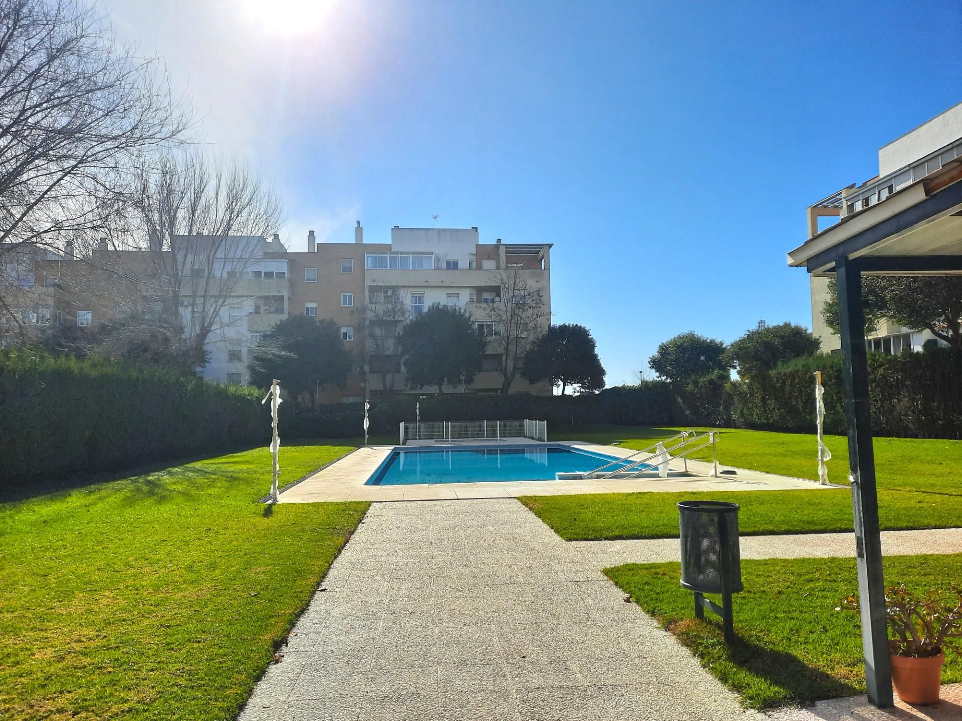 Piscina de Pis en venda en Mairena del Aljarafe