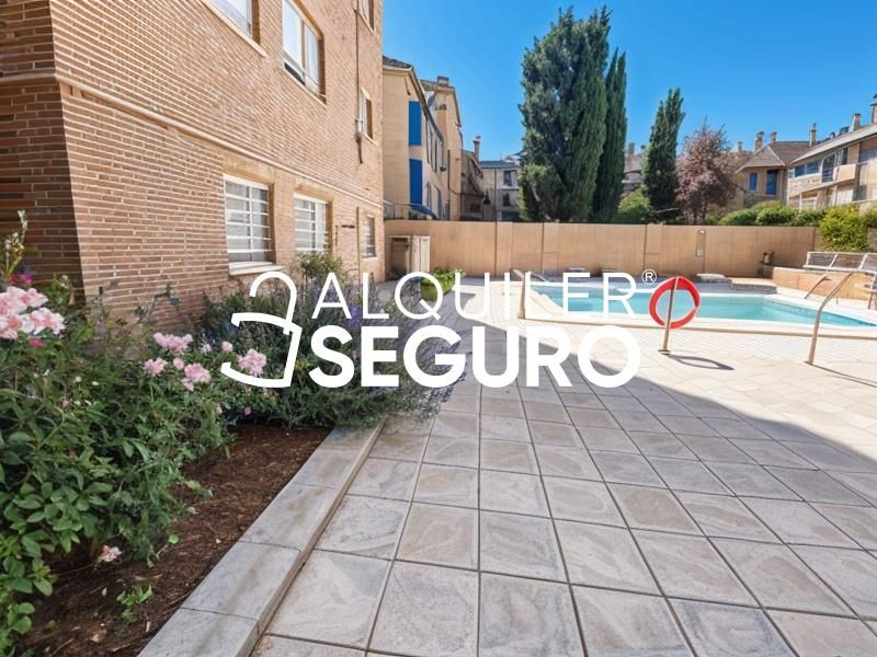 Vista exterior de Estudi de lloguer en  Madrid Capital amb Aire condicionat, Calefacció i Traster
