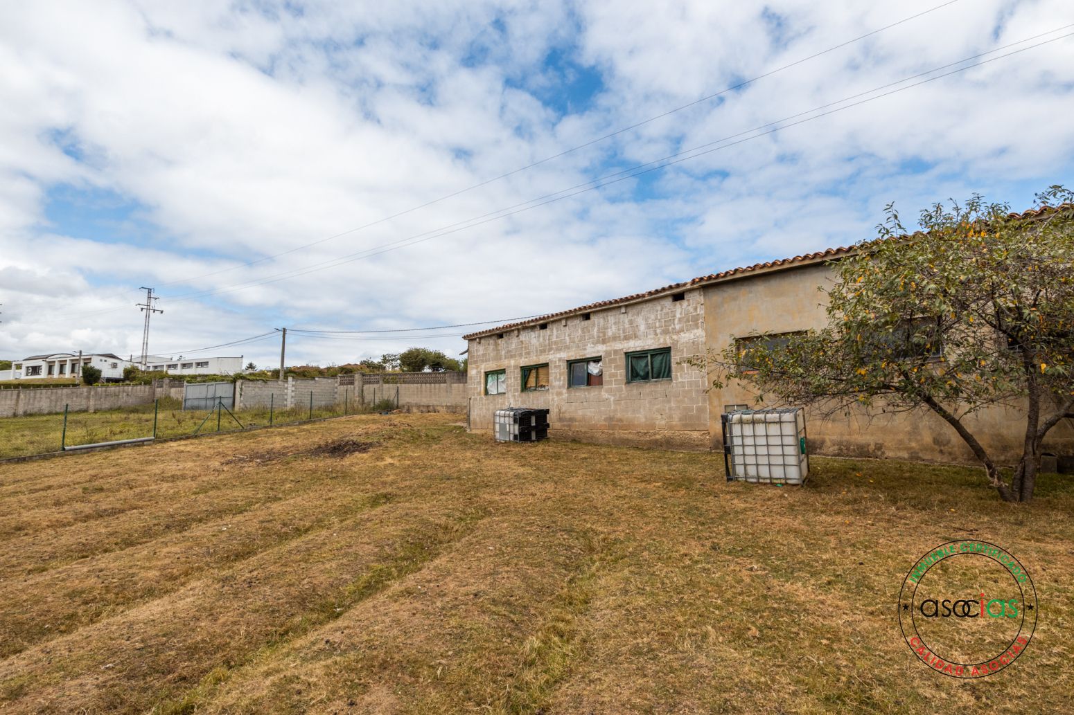 Vista exterior de Nave industrial en venta en Gijón 