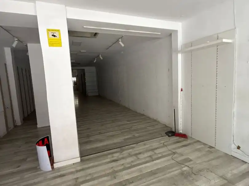 Geschaftsraum zur Miete in Madrid mit Klimaanlage, Heizung und Parkett