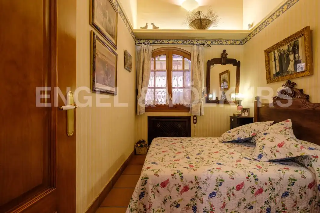 Dormitori de Casa o xalet en venda en Balaguer amb Jardí privat, Parquet i Piscina