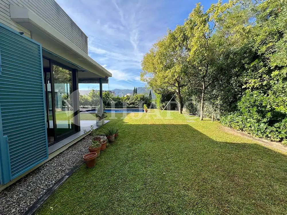 Detached homes for sale in Vallromanes, Barcelona