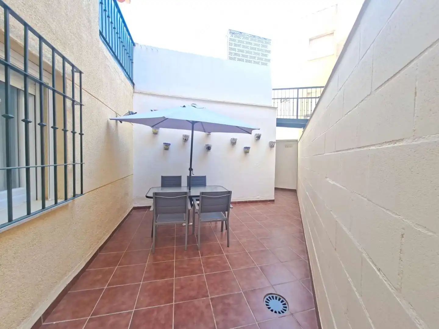 Terraza de Planta baja en venta en Torrox con Aire acondicionado, Piscina y Amueblado