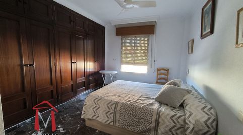 Se vende NUDA PROPIEDAD, de vivienda con 2 dormitorios, armarios empotrados,2 baños y plaza de garaje, terraza. Muy luminoso.