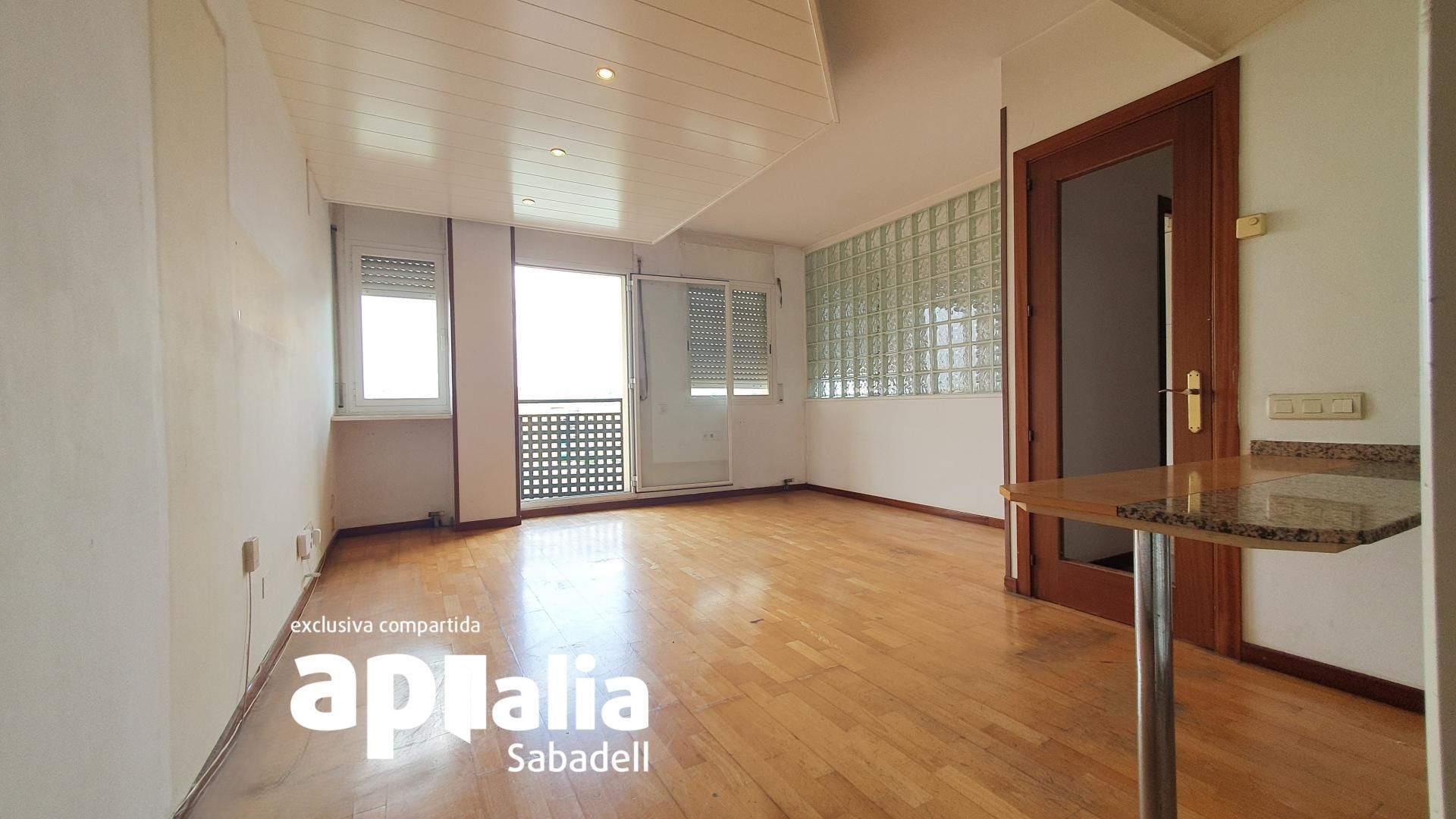 Dormitori de Pis en venda en Sabadell