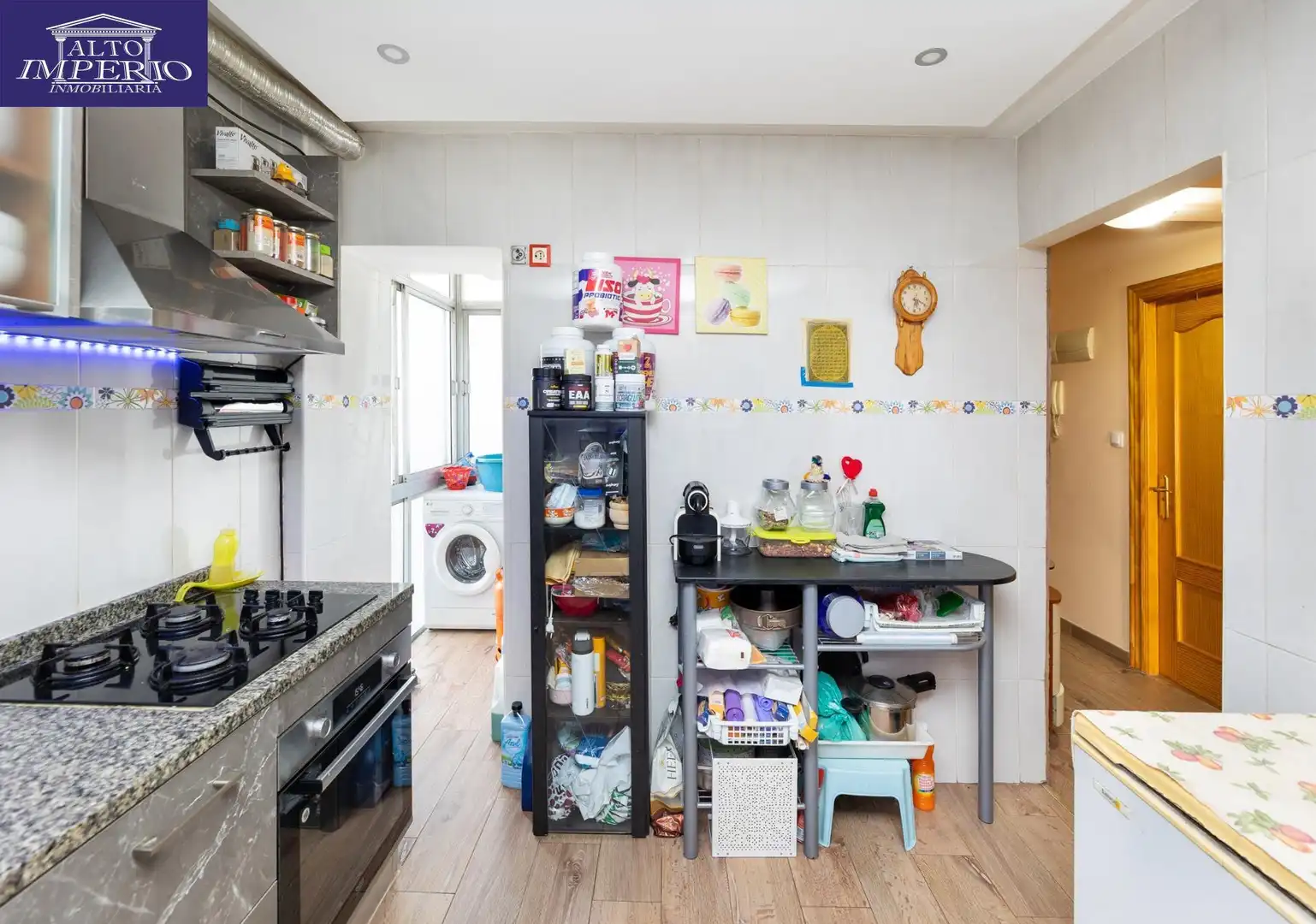 Kitchen of Flat for sale in Granada  with Air Conditioner, Terrace and Balcony