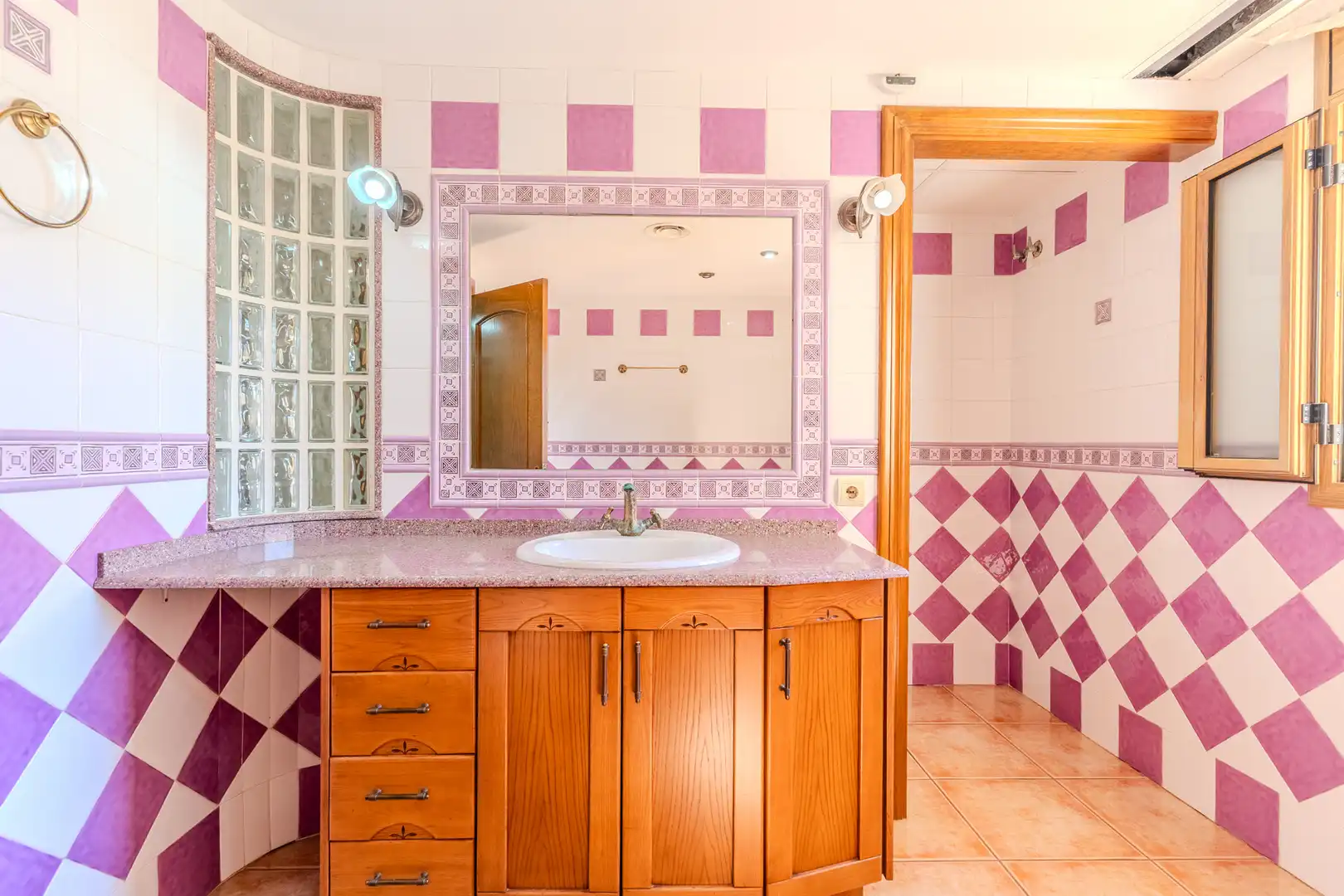 Baño de Casa o chalet en venta en Deltebre con Calefacción, Terraza y Trastero