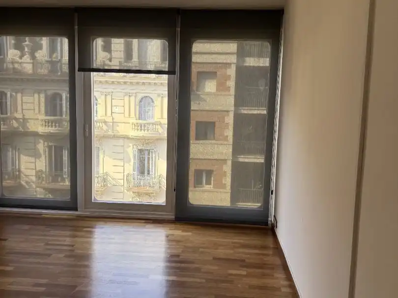 Bedroom of Office for rent in Barcelona  with Air Conditioner, Heating and Internet