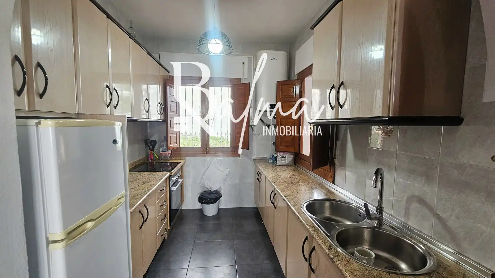 Casa a schiera in vendita a Sayalonga, imagen 9