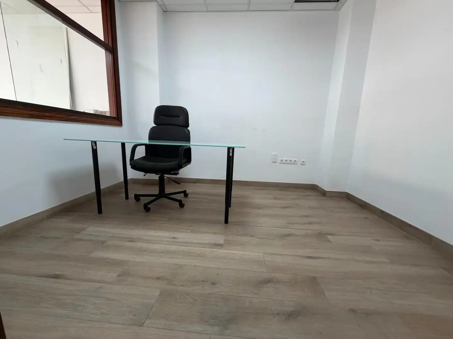 Oficina de lloguer en Telde